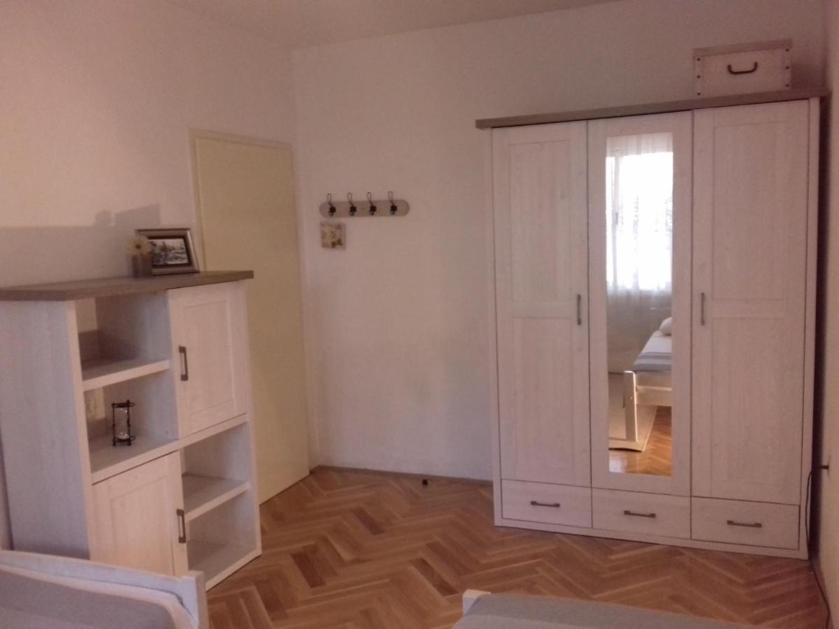 Ferienwohnung Jordan Kaštela Exterior foto